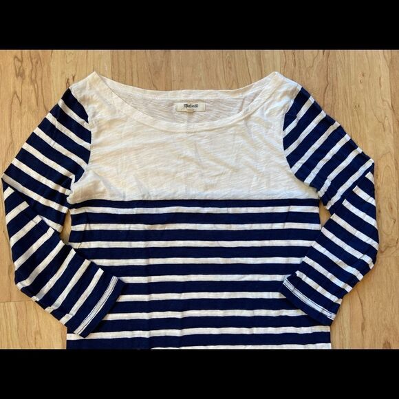 Madewell navy and white horizontal stripe shirt - Picture 3 of 3